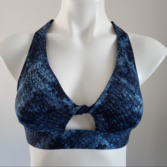 Pink Victoria's Secret Blue Snake Print Cut Out Twist Front Sports Bra M